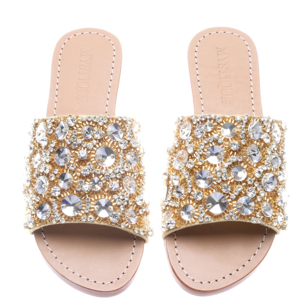 Mystique Cape Breton Slides Size 9. Sold out online!